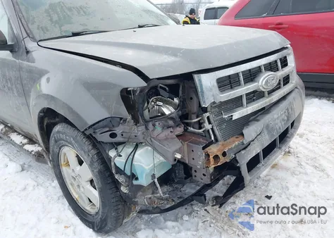 2010 Ford Escape Xlt from USA, damaged, VIN 1FMCU9DG1AKD04744